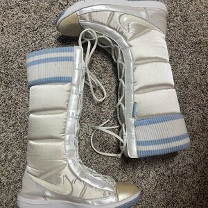 Nike White and Light Blue Puffer Boots